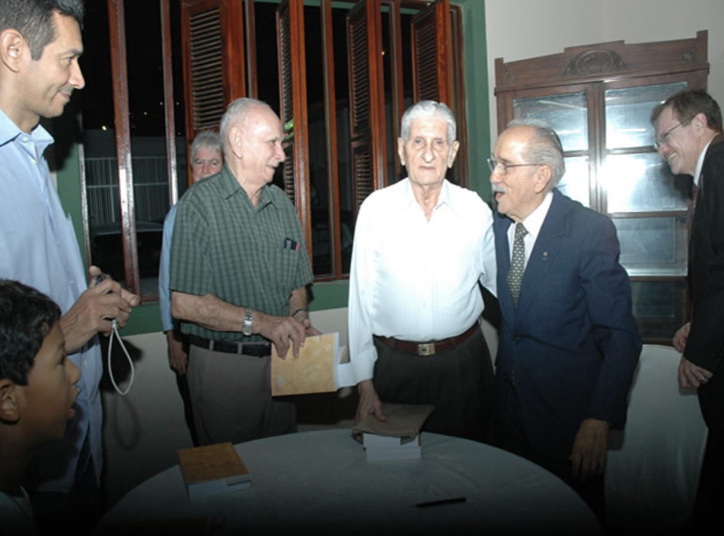 Solenidade de lançamento do livro — foto 11